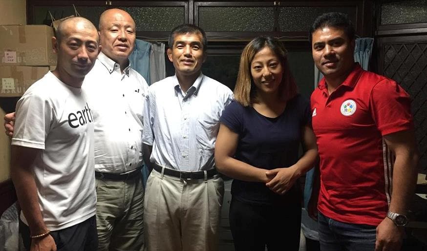 फुपुल्हामुले  युनिभर्सिटी च्याम्पियनसिप खेल्ने