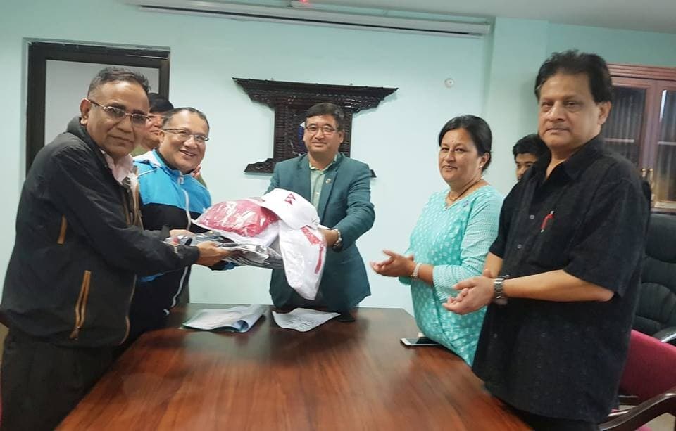 एसियन गेम्समा सहभागी हुने खेल संघलाई खेल पोशाक प्रदान