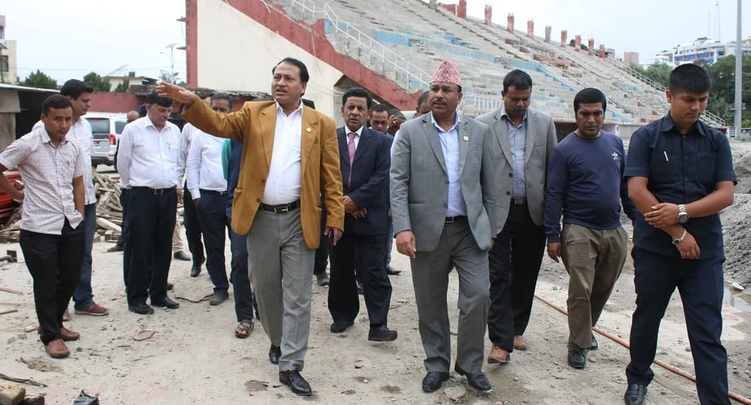 खेलकुद मन्त्रीद्वारा पूर्वाधारको निरीक्षण