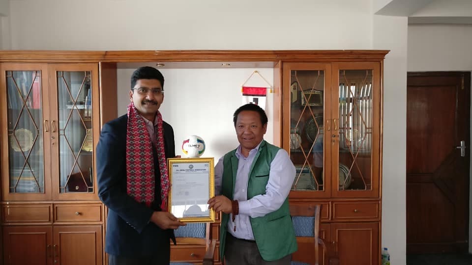 एन्फाको सल्लाकारमा अग्रवाल