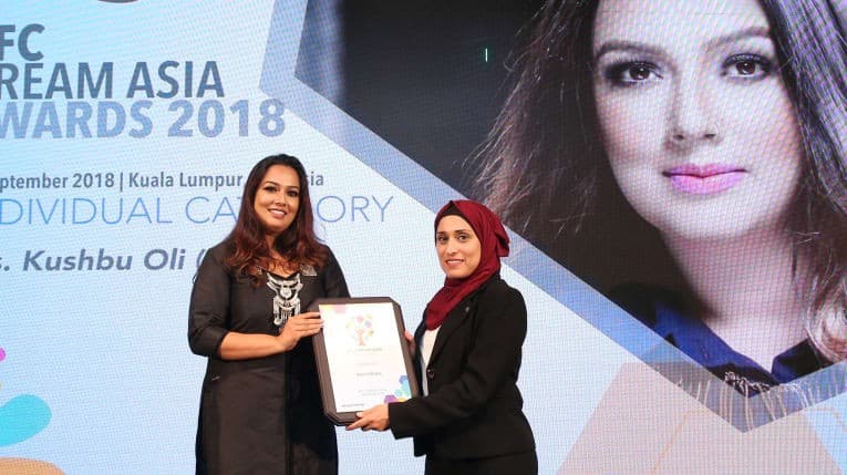 ड्रिम एशिया अवार्ड खुस्बु ओलीलाई