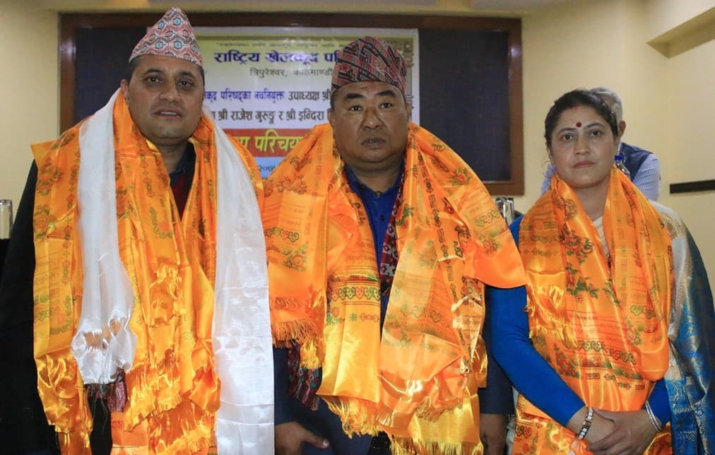 दोहोरो सत्ता खेलकुदमा चल्दैन : उपाध्यक्ष तिम्सिना