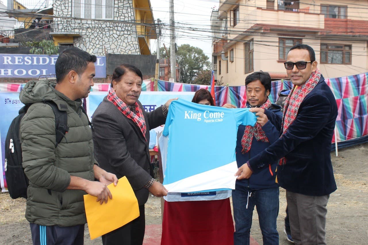 बबिन स्मृती खुला ब्याडमिन्टन सुरु