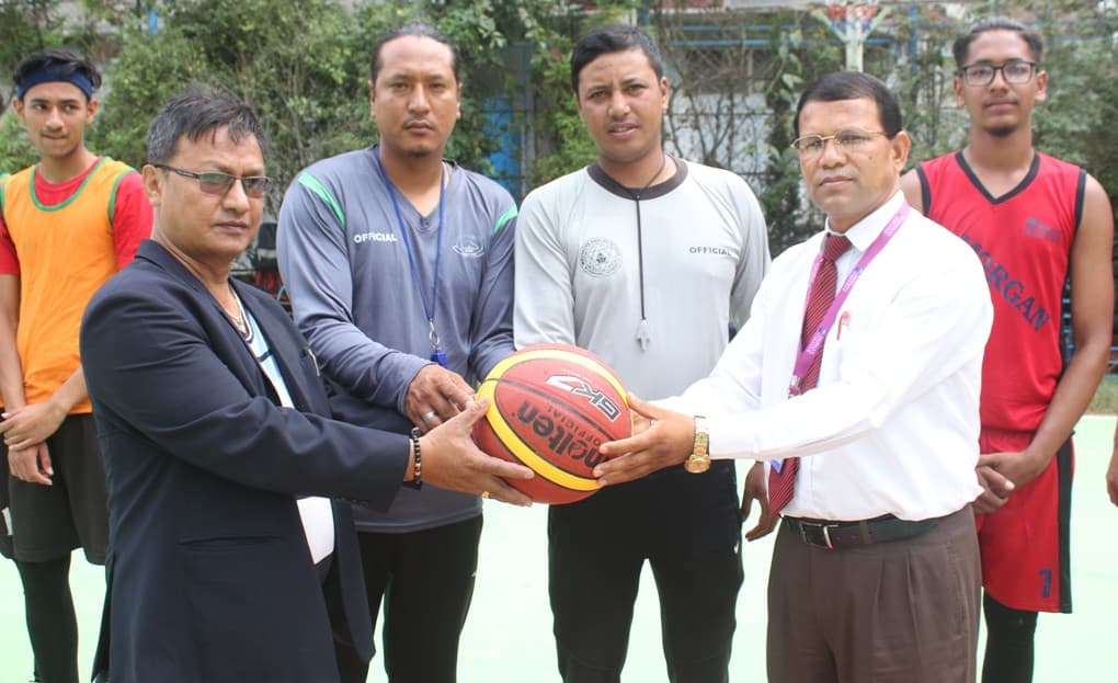 मोर्गनलाई दोहोरो सफलता