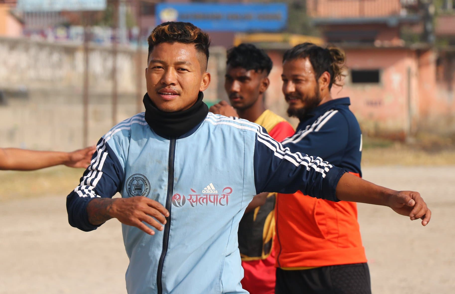 काठमाडौं आइपुगे कमल