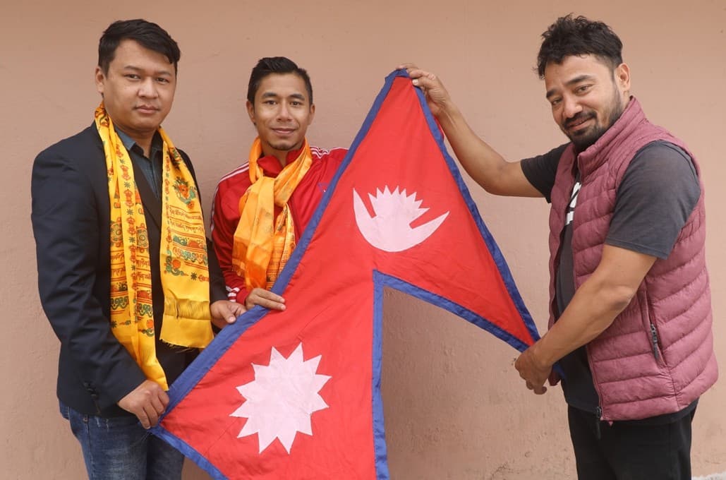 सुमन जर्मनी जाँदै