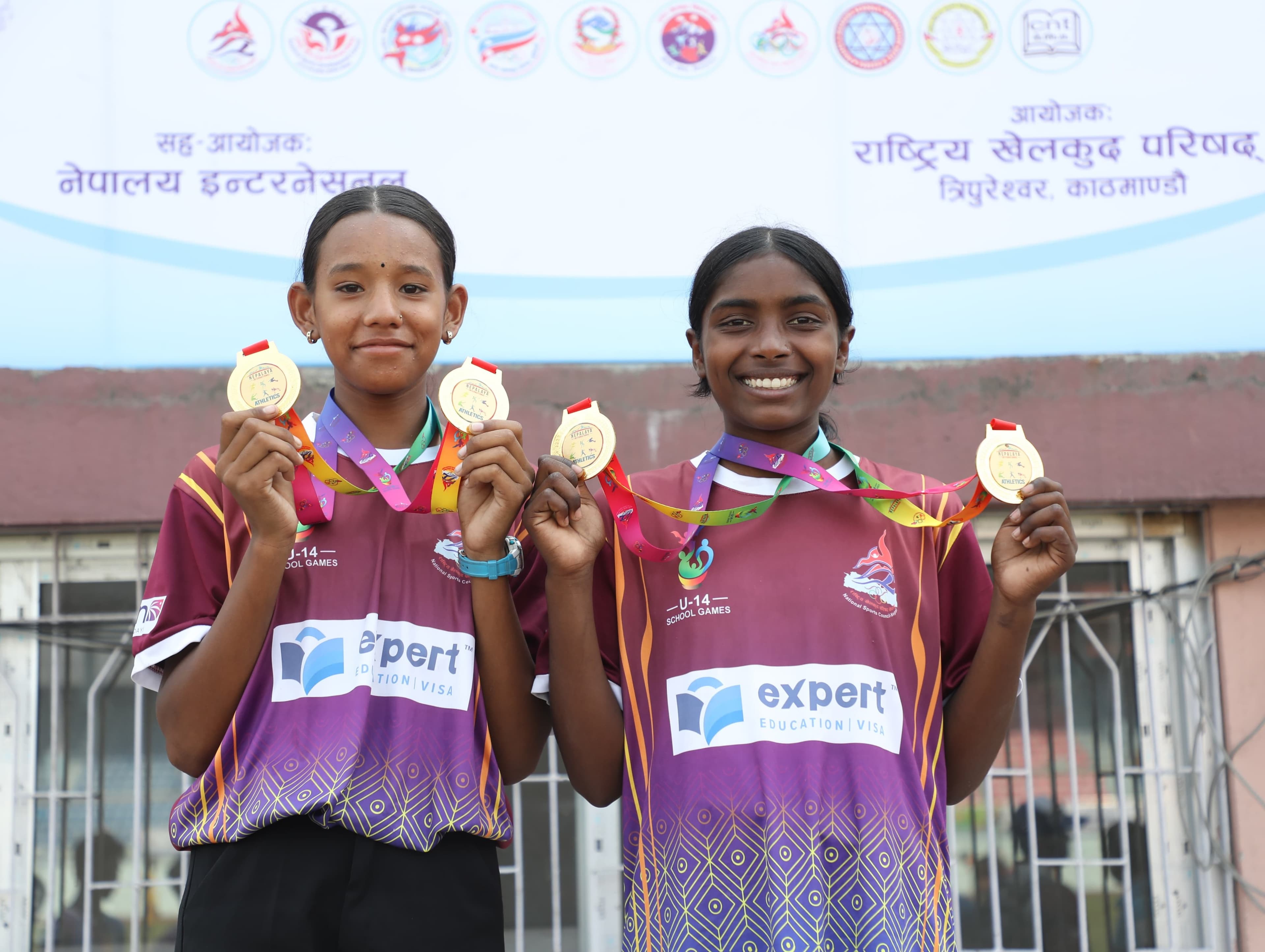 अनुजा र चाँदनीलाई दोहोरो स्वर्ण