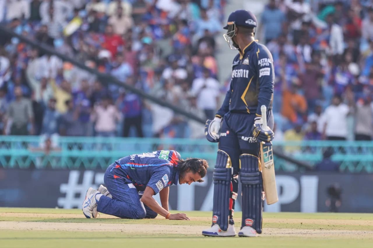 गुजरातमाथि लखनउको सहज जित