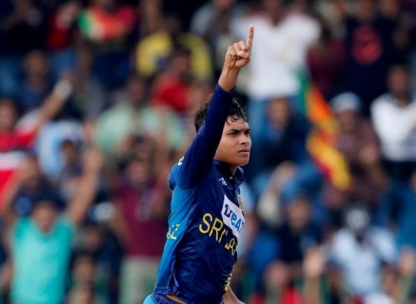 असलंका र दुनिथको घातक बलिङमा भारत २१३ रनमा अलआउट