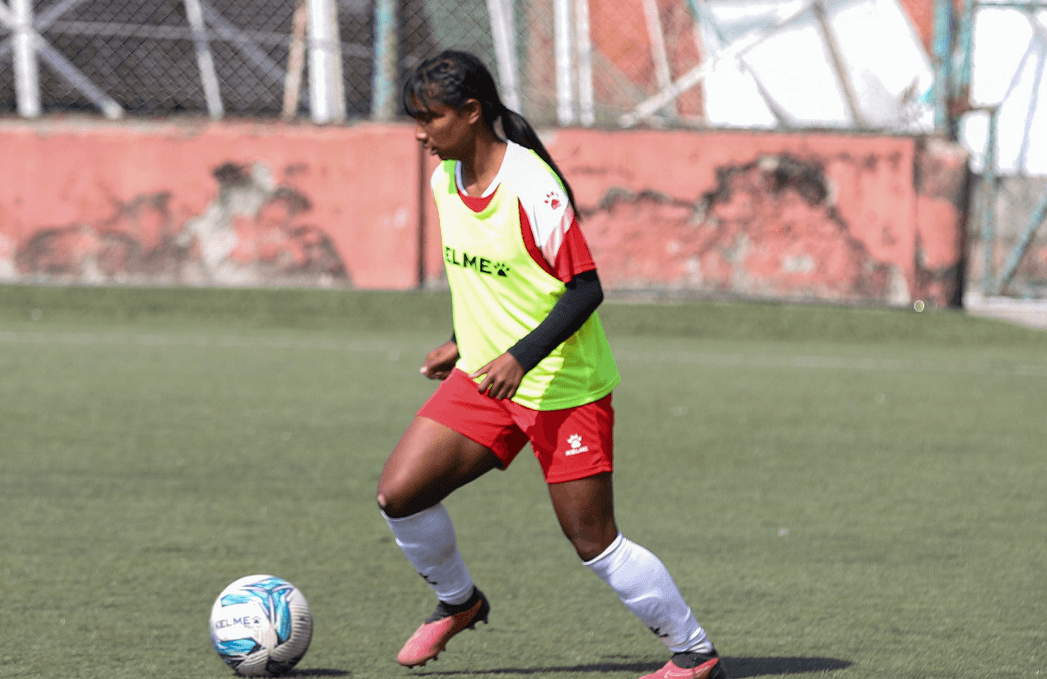 अन्तर्राष्ट्रिय फुटबलमा मनमायाको डेब्यू