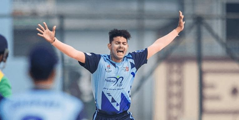 रिजन र सूर्यको घातक बलिङ