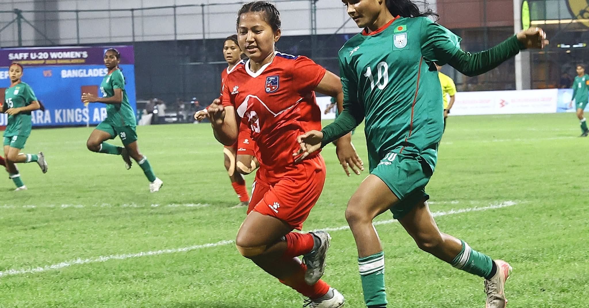 ५ सय डलर जरिवाना लागेकी सिमरनको प्रतिबन्ध फुकुवा