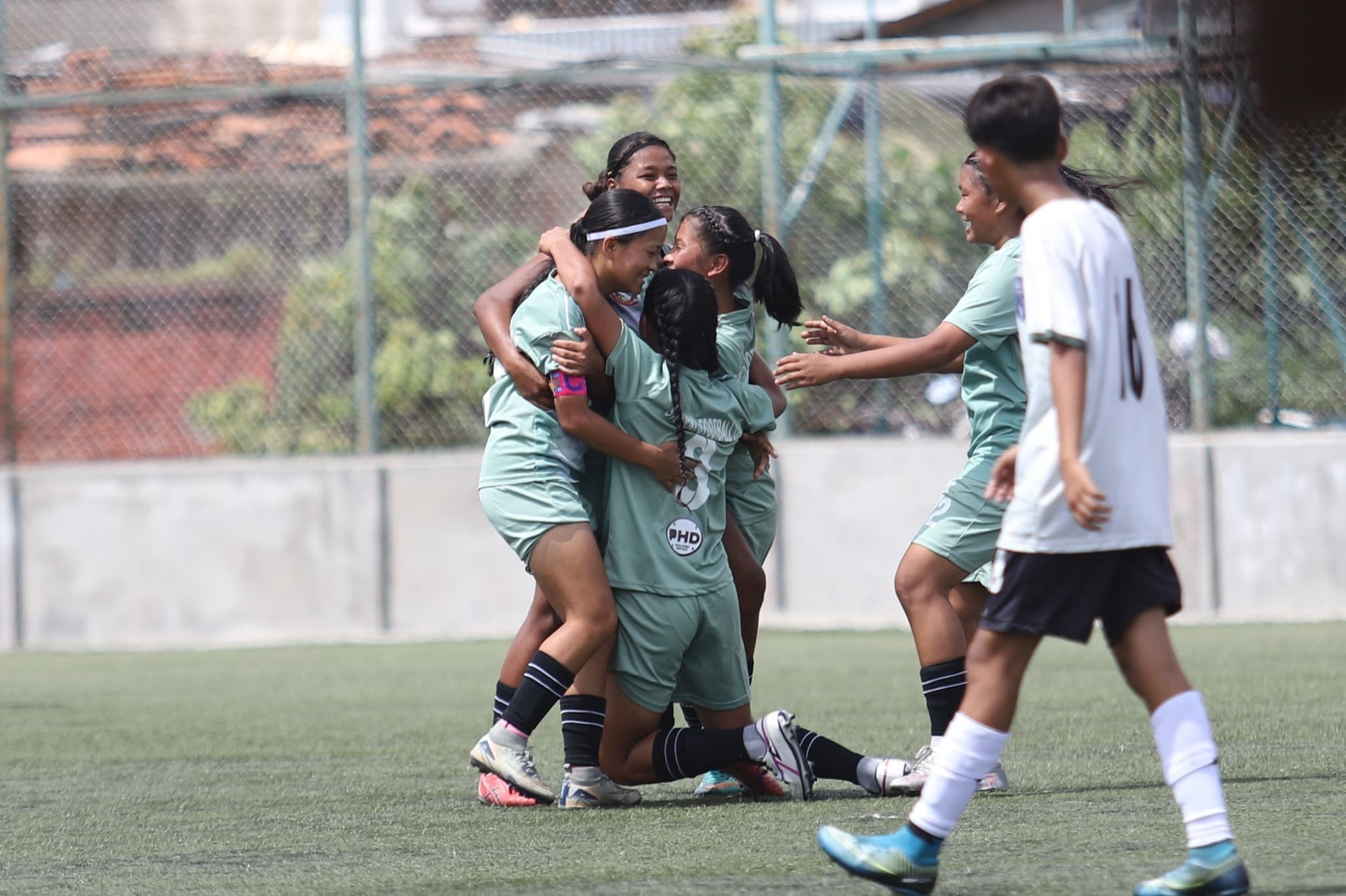 स्टुडेन्टको सहज जित