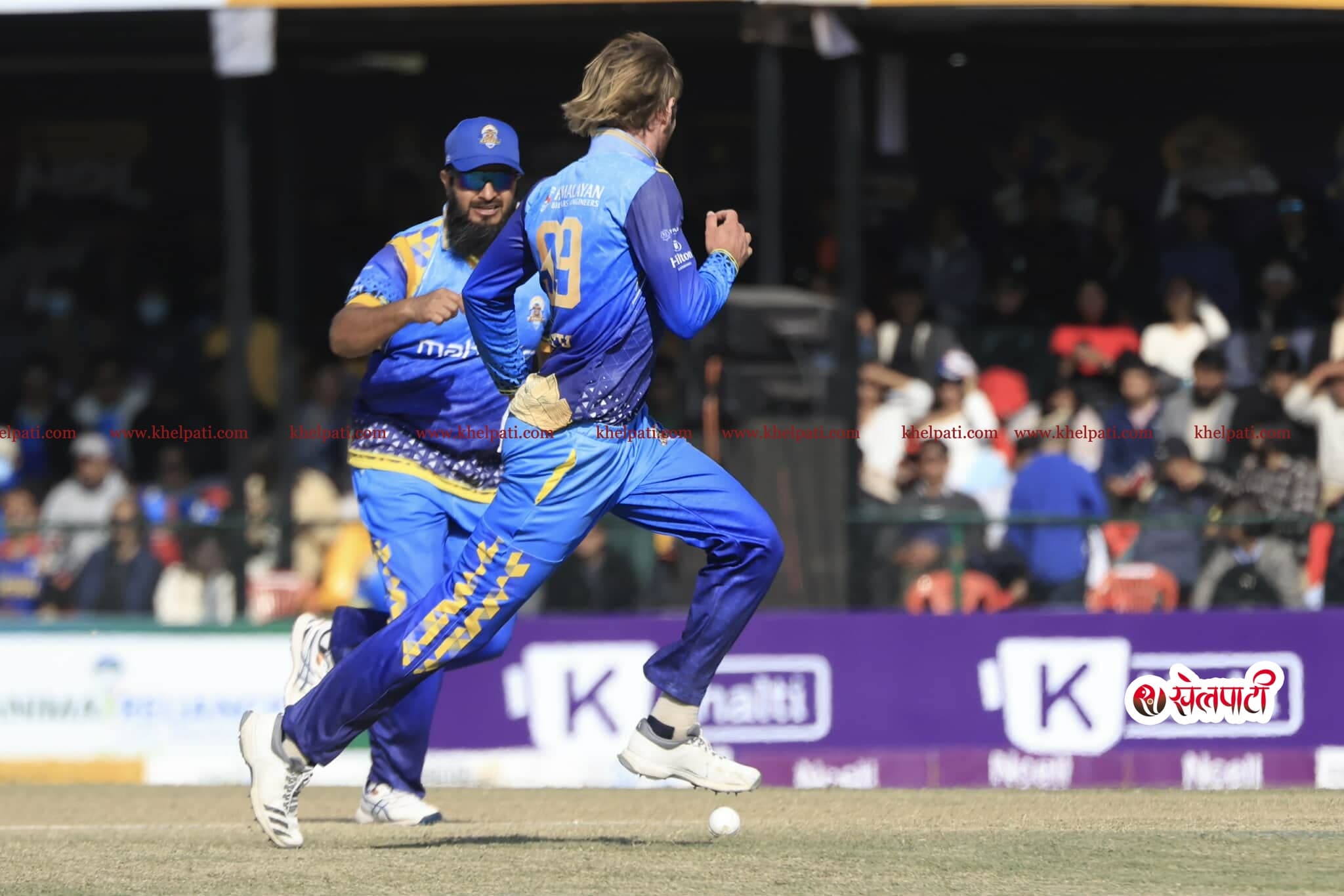 बोसिस्टोको चमत्कारी बलिङ