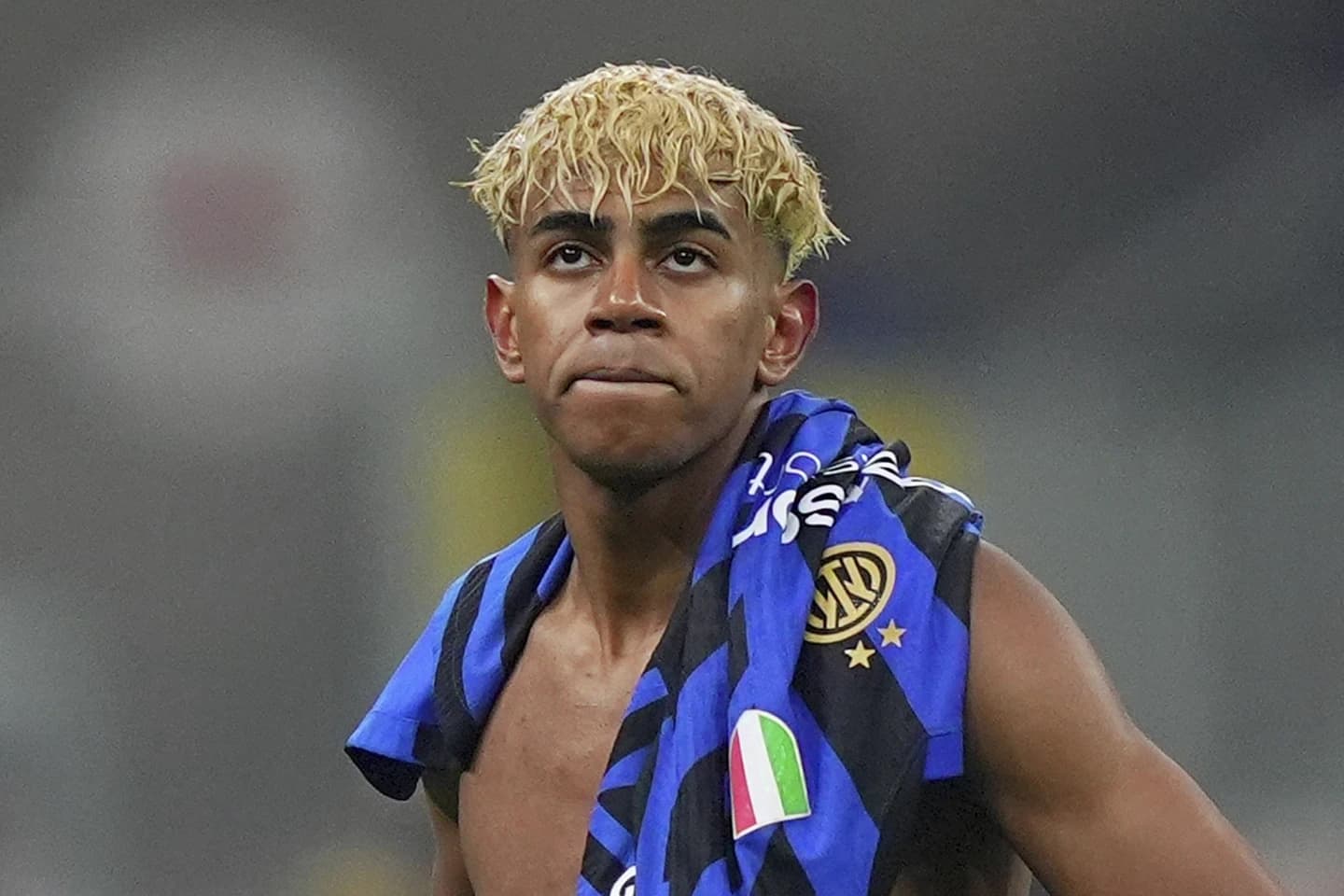 यमल २०३१ सम्म बार्सिलोनामा रहने