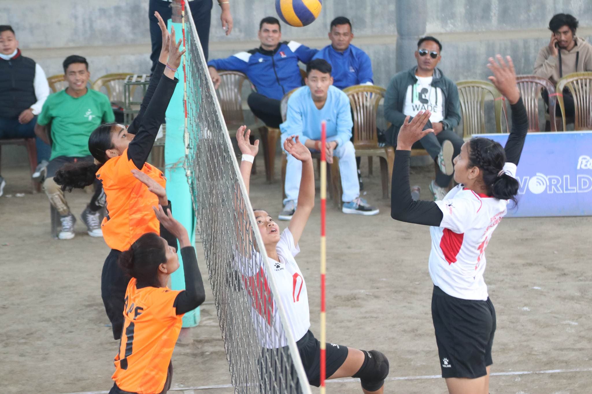 एपीएफ समूह विजेता बन्दै सेमिफाइनलमा