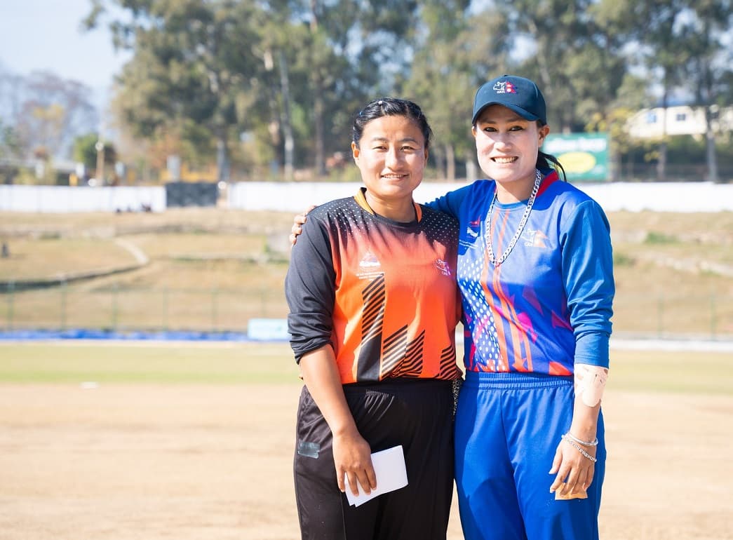 कोशीविरुद्ध पहिले ब्याटिङ गर्दै एपीएफ