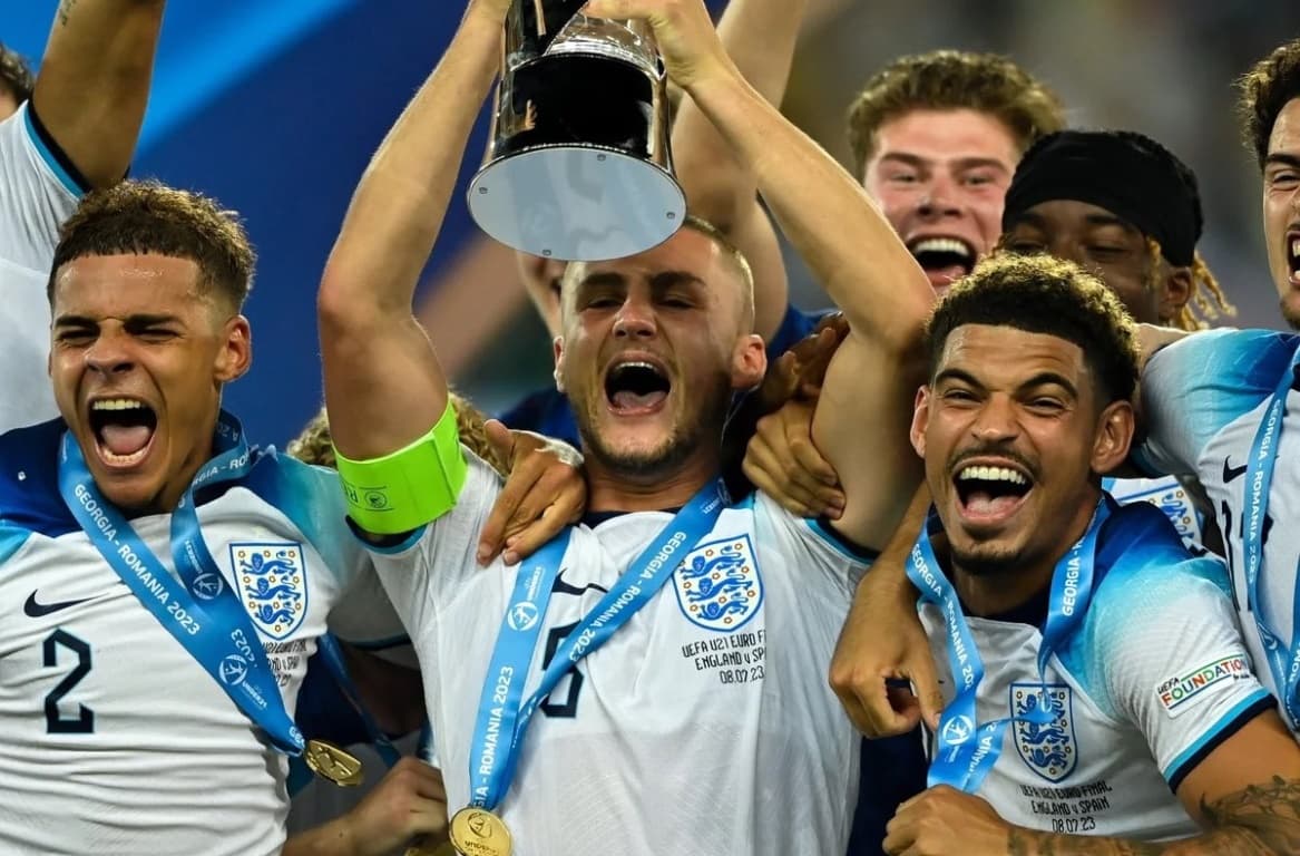 इंग्ल्यान्ड फेरि युरो यू २१ च्याम्पियन