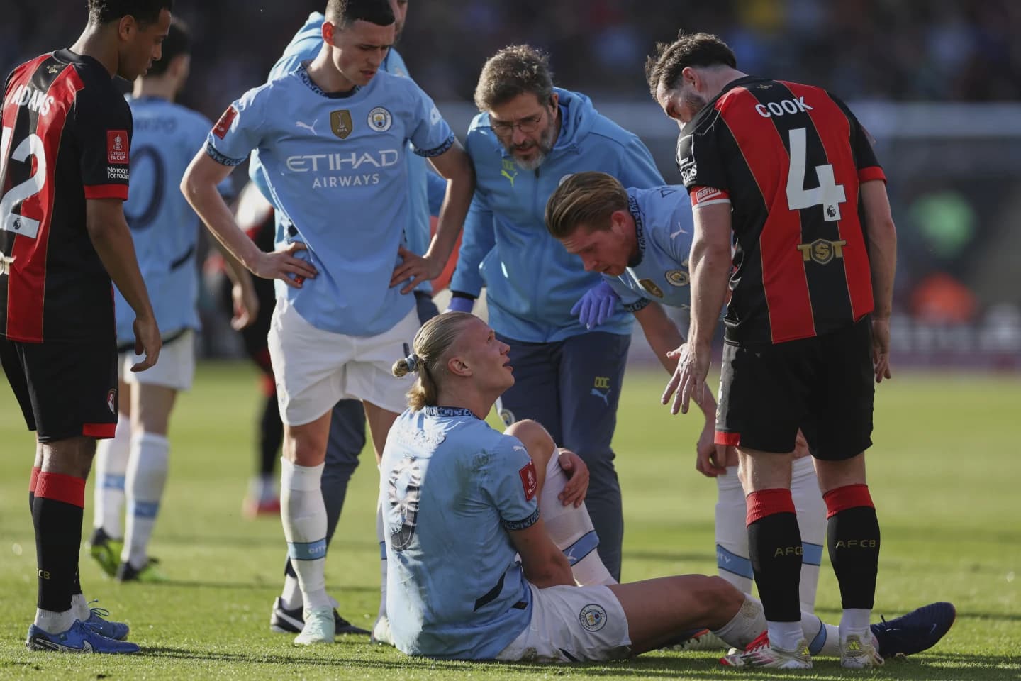 हालान्ड लामो समय मैदानबाहिर रहने