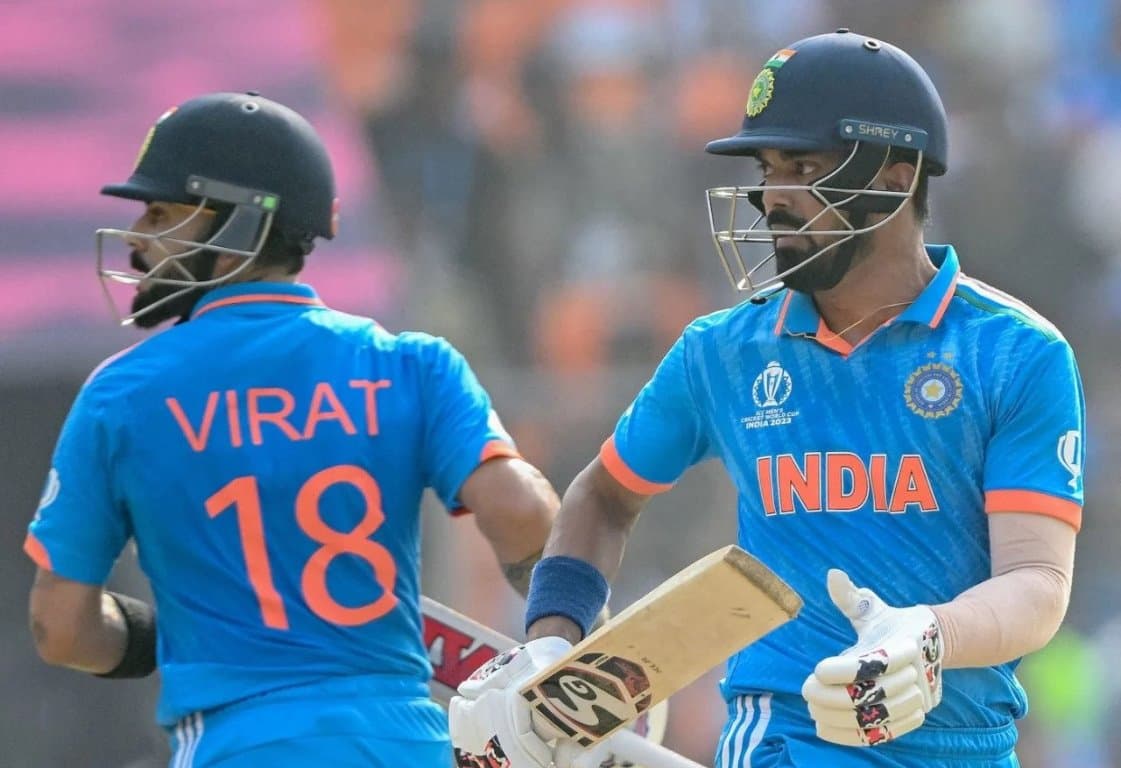 अष्ट्रेलियालाई भारतको २४१ रनको लक्ष्य