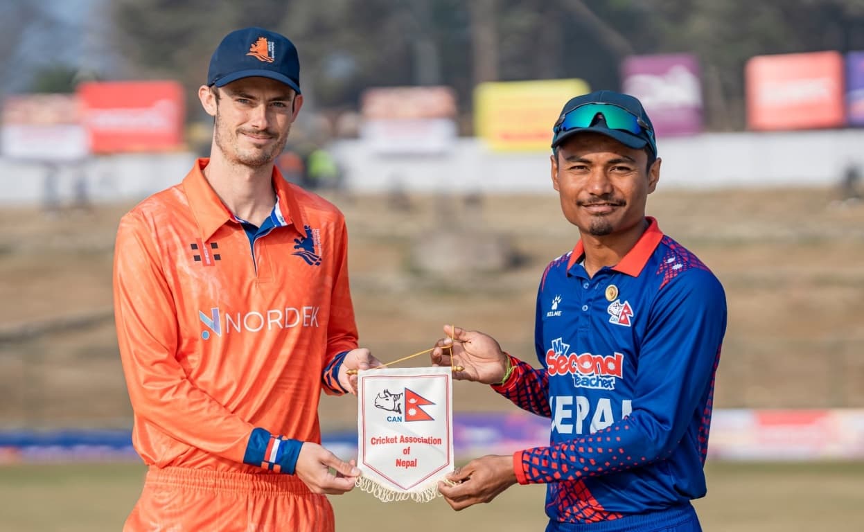 नेपालले टस जित्यो, बलिङ गर्ने