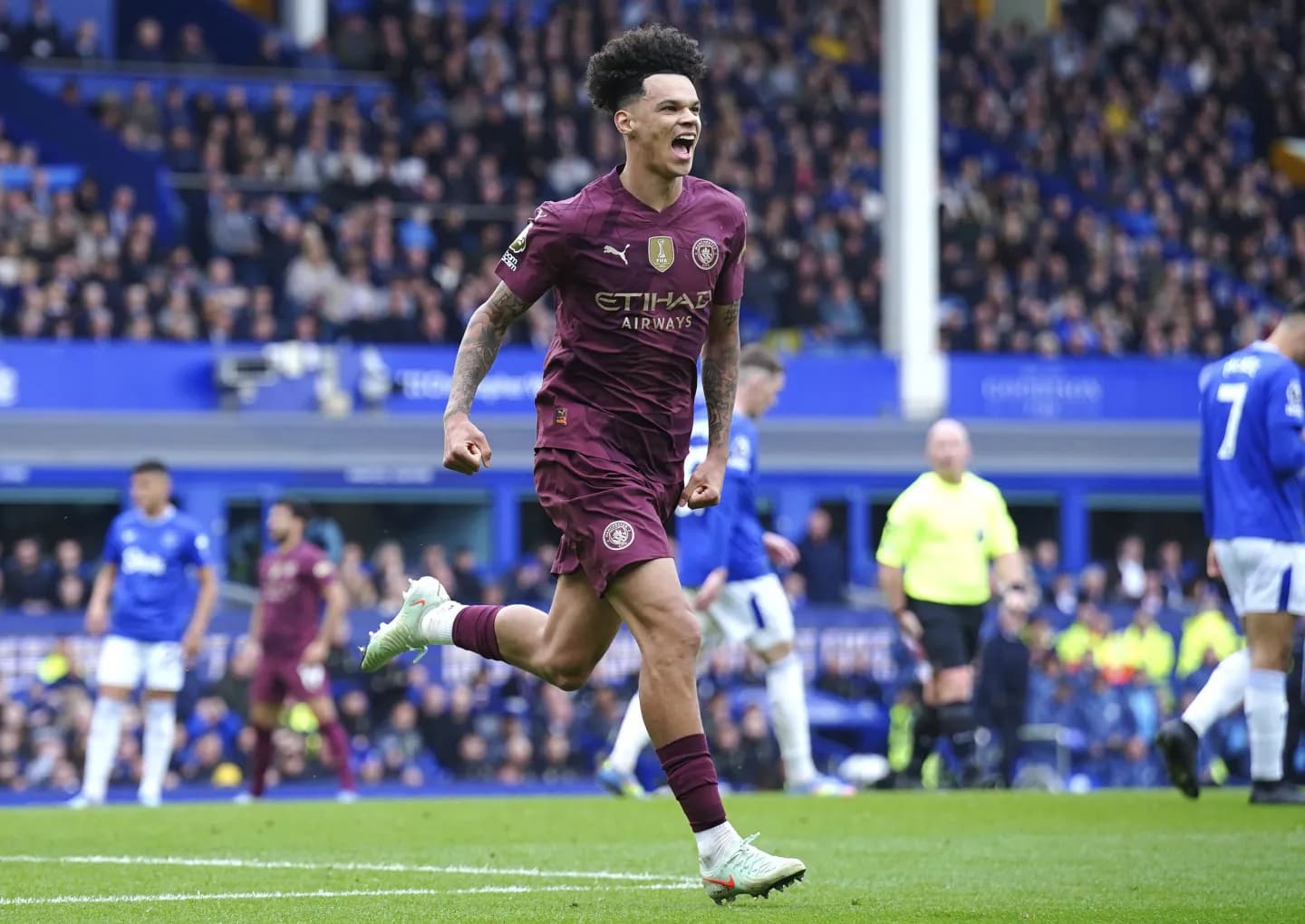 च्याम्पियन्स लिगतिर सिटी