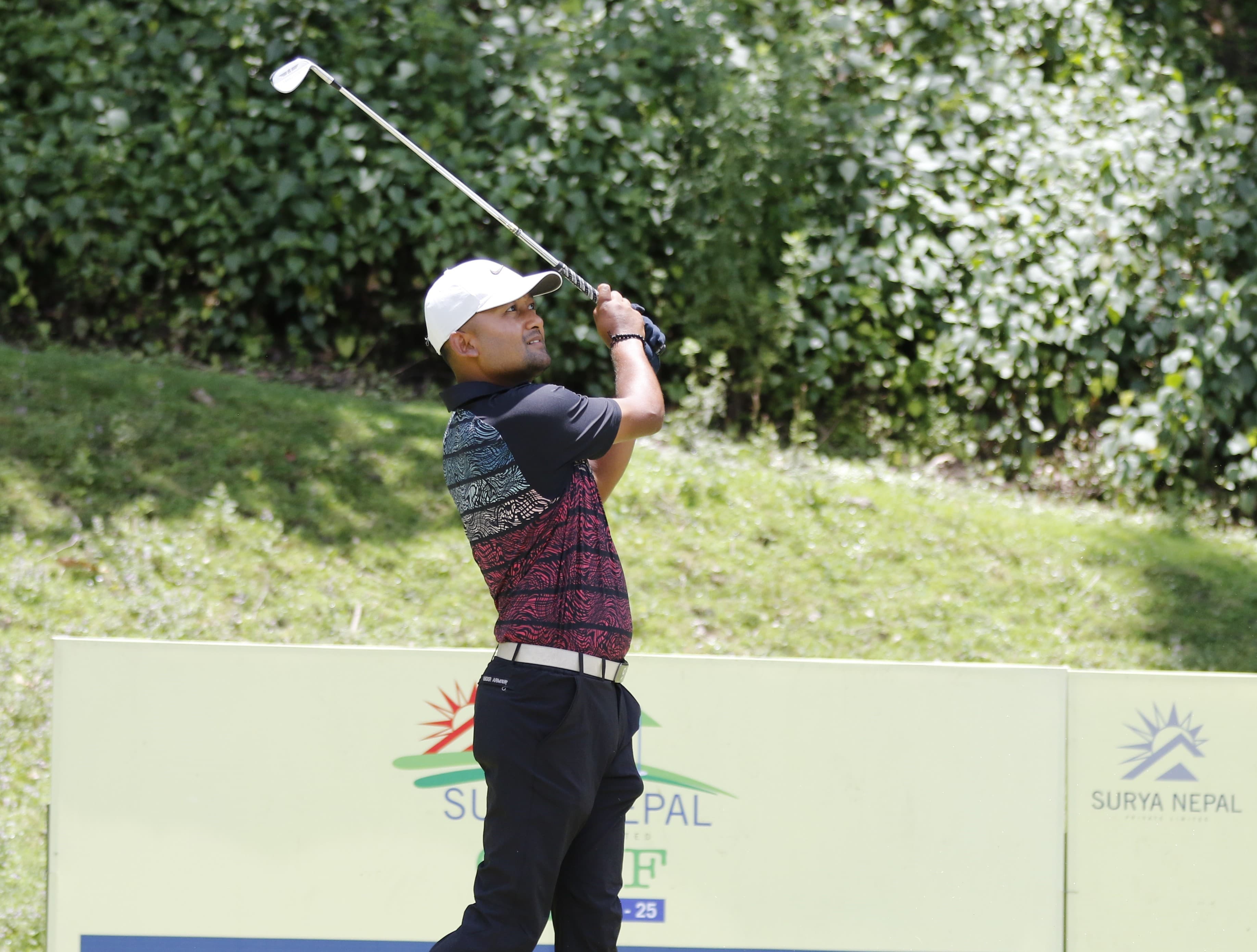 तेस्रो दिन एमेच्योर राहुललाई एकल अग्रता