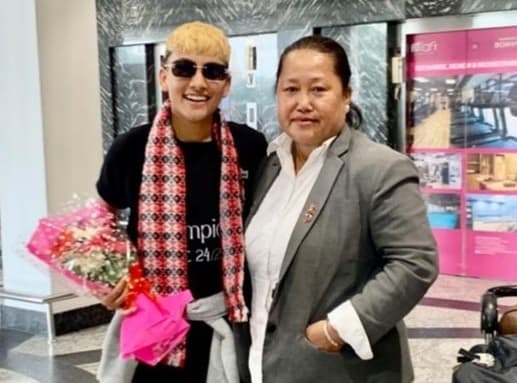 स्वदेश फर्किइन् रेखा