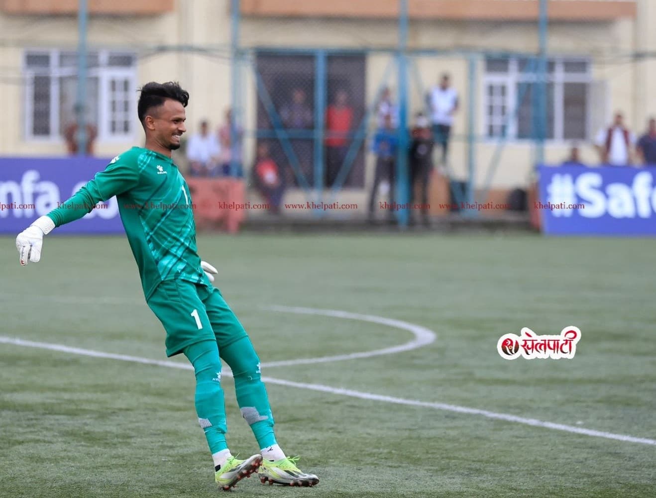 अस्ट्रेलिया लागे गोलकिपर जियारथ