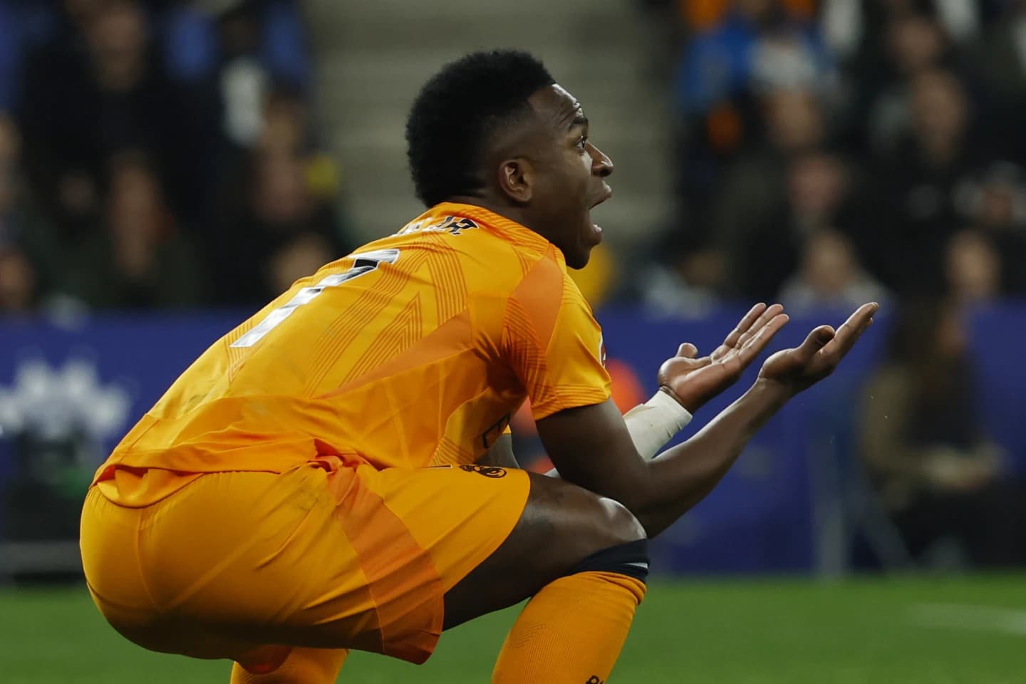 रेफ्रीको निर्णयविरुद्ध रियलको गुनासो !