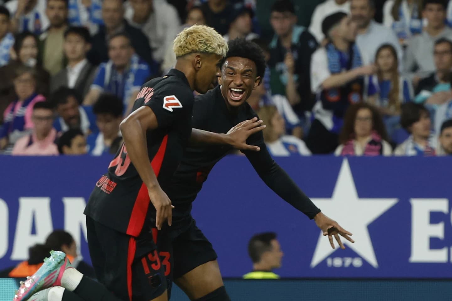 बार्सिलोनाले जित्यो २८औंपल्ट ला लिगाको उपाधि