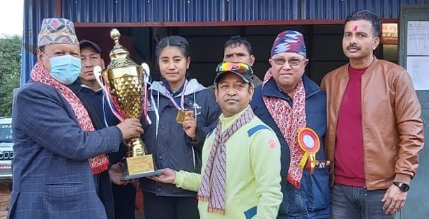 दिक्षा र स्यान्टुलाई स्वर्ण