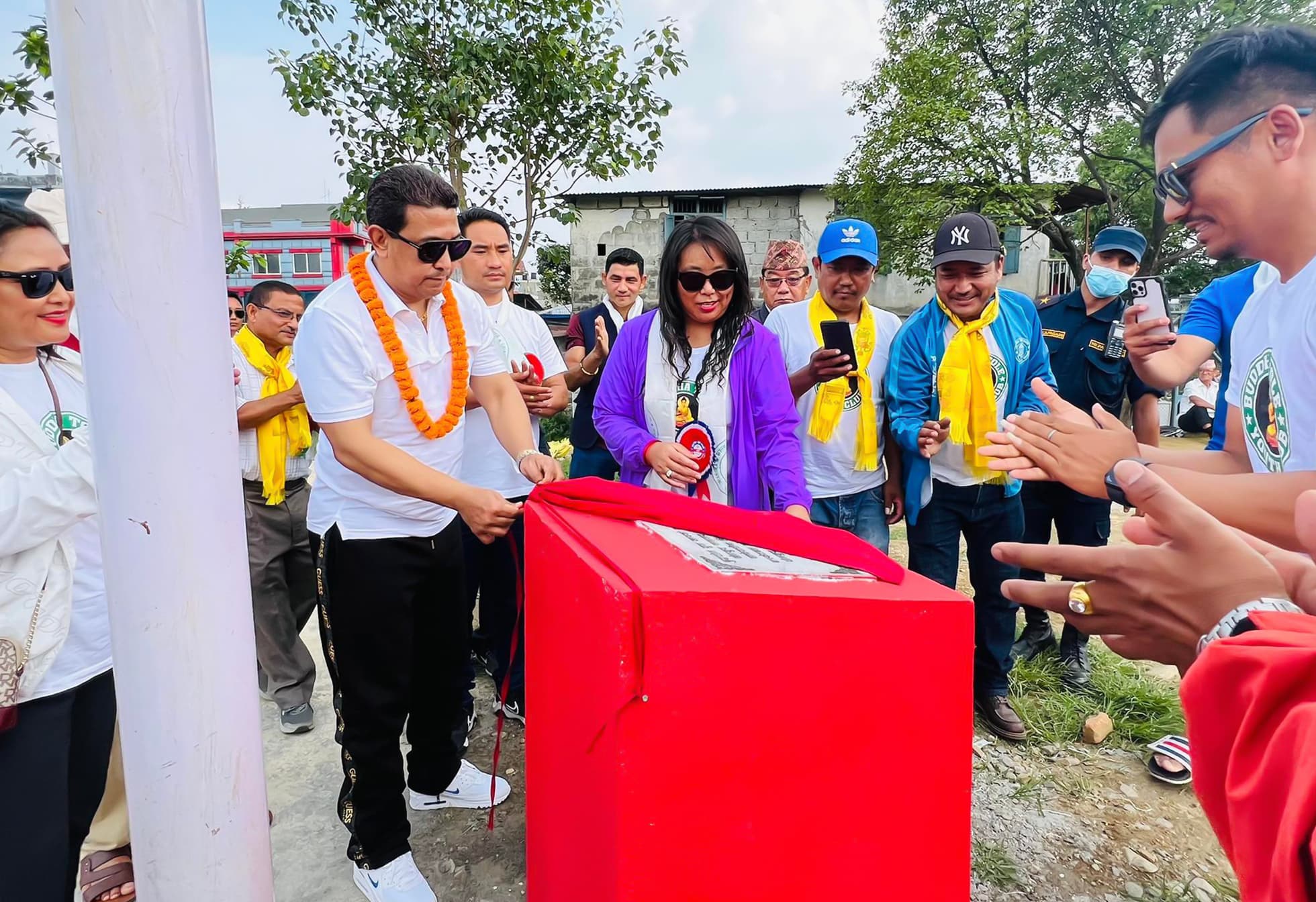 बास्केटबल कोर्टको उद्घाटन