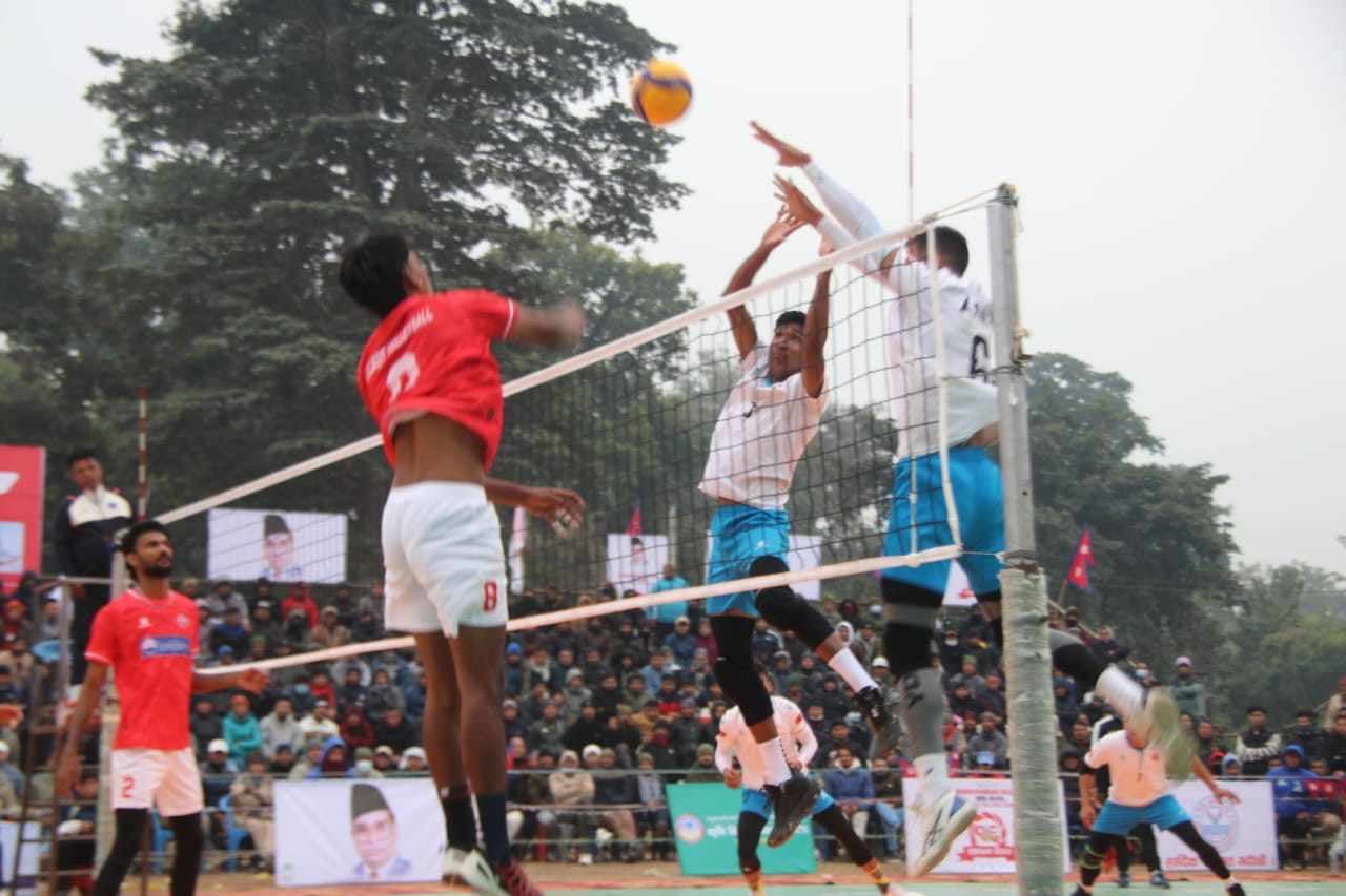 पुलिस, आर्मी र गुजरात विजयी