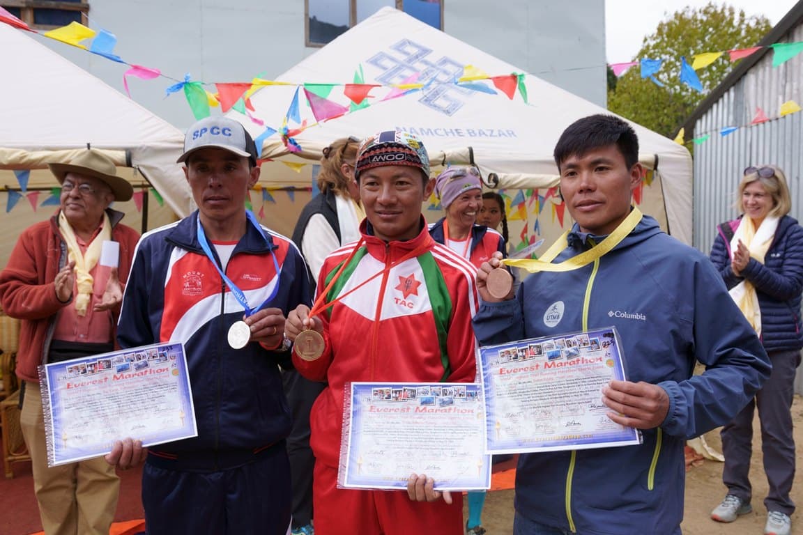 तिर्थ र पूर्णिमायालाई एभरेष्ट म्याराथनको उपाधि