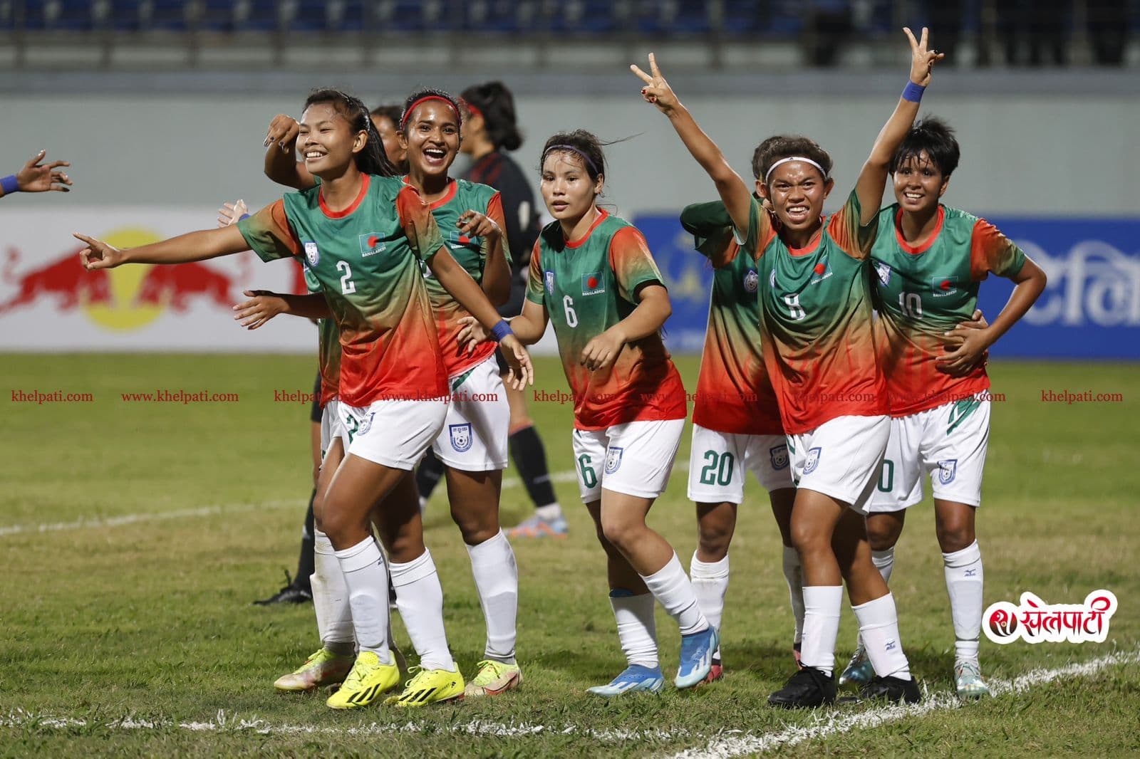 बंगलादेशले हरेक महिना एउटा अन्तर्राष्ट्रिय मैत्रीपूर्ण खेल खेल्ने