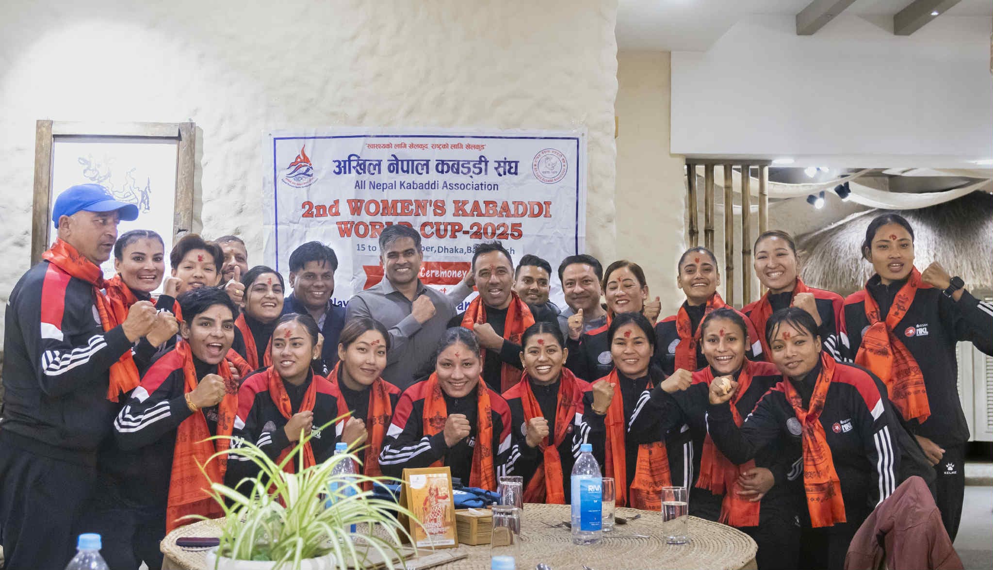 एनकेएलद्वारा वर्ल्ड खेल्ने नेपाली टिमलाई खेल सामाग्री प्रदान